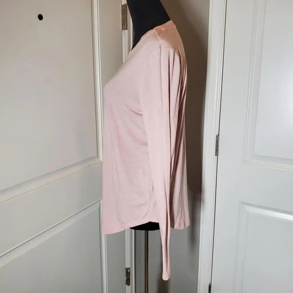 SO Favorite Crew Women's Pink Dusty Rose Long Sleeve Top Size Medium - Picture 7 of 8